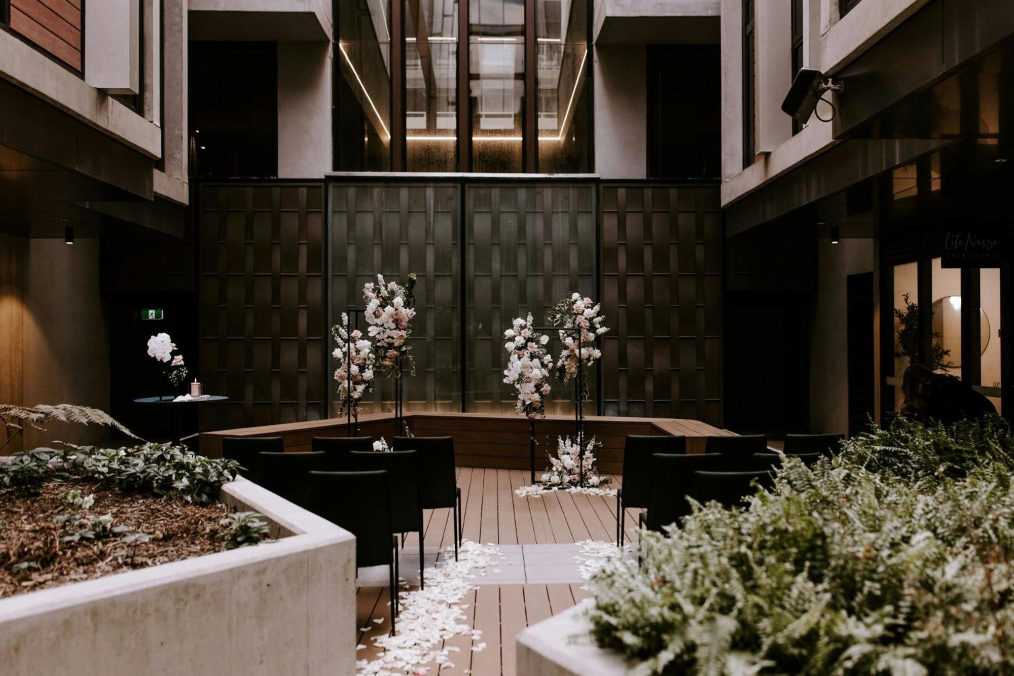 Midnight Hotel, Autograph Collection Canberra Exterior foto The interior of the hotel