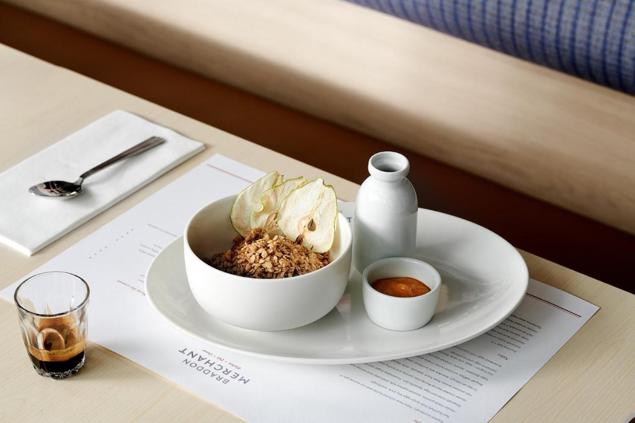 Midnight Hotel, Autograph Collection Canberra Exterior foto A bowl of granola with milk and honey